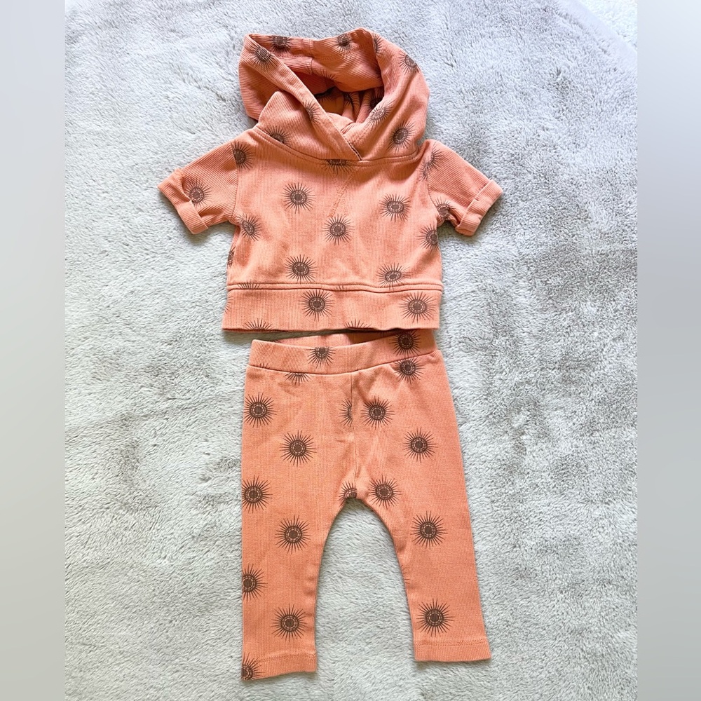 Kate Quinn Sun Scatter Hooded Two Piece Set 3-6 Months